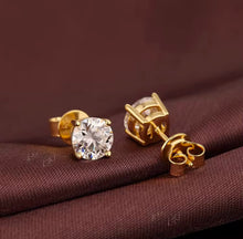 Load image into Gallery viewer, VVS1 Moissanite
Diamond Stone With
Round Brilliant Cut 4 Prong-Setting