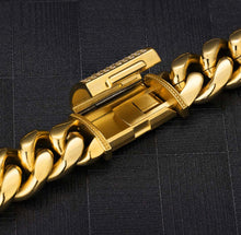 Load image into Gallery viewer, 18mm 14k Gold Iced Box Clasp Cuban Link Chain in 18K Gold